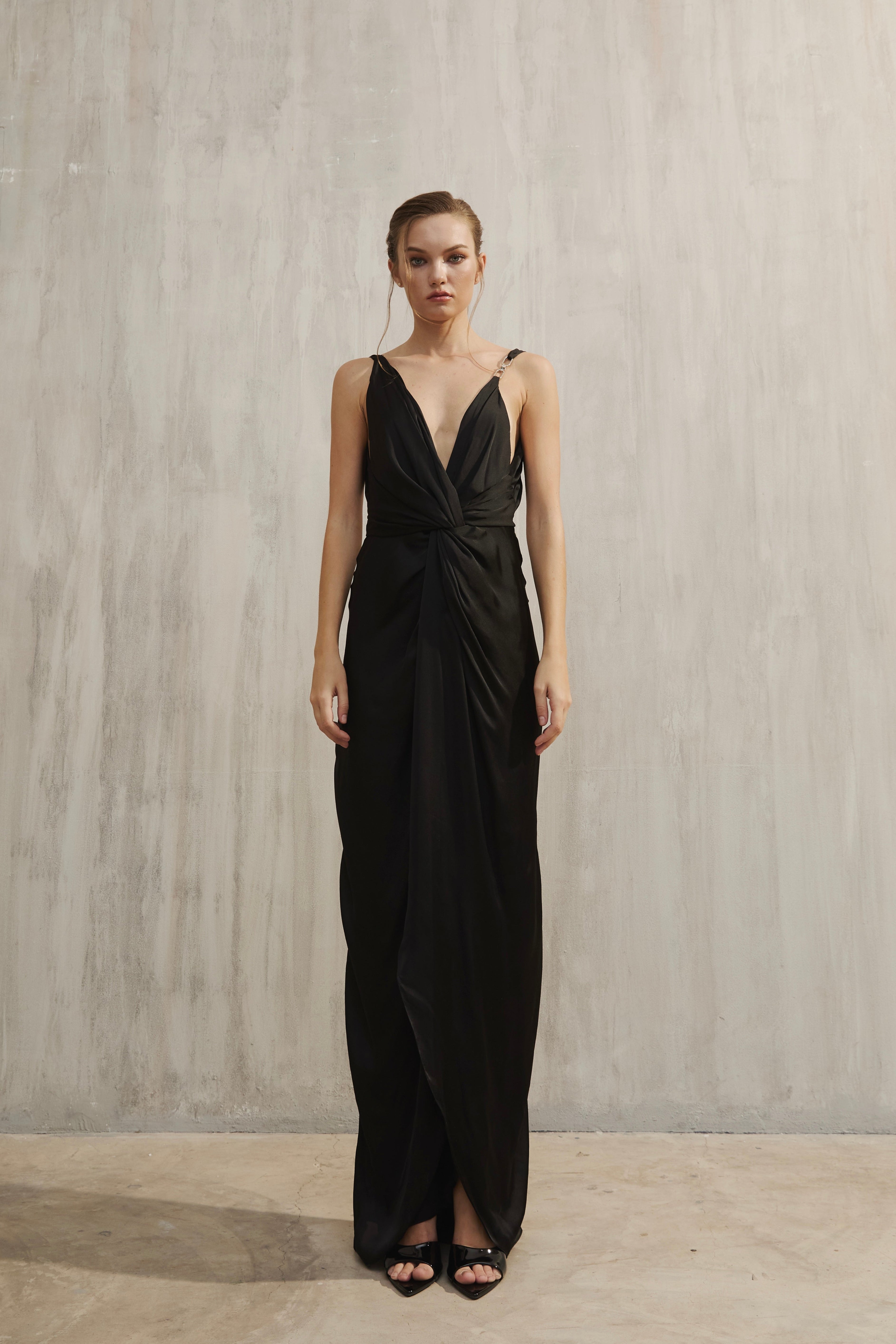 PATINYA -Majesty &nbsp;Long Dress (Pre-Order)